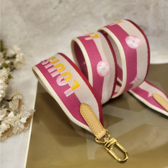 Authentic Louis Vuitton speedy 20 bandouliere STRAP ONLY Pink fuscia - Picture 3 of 13